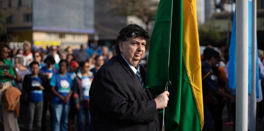 Volta Redonda comemora 72 anos com festa e bolo gigante